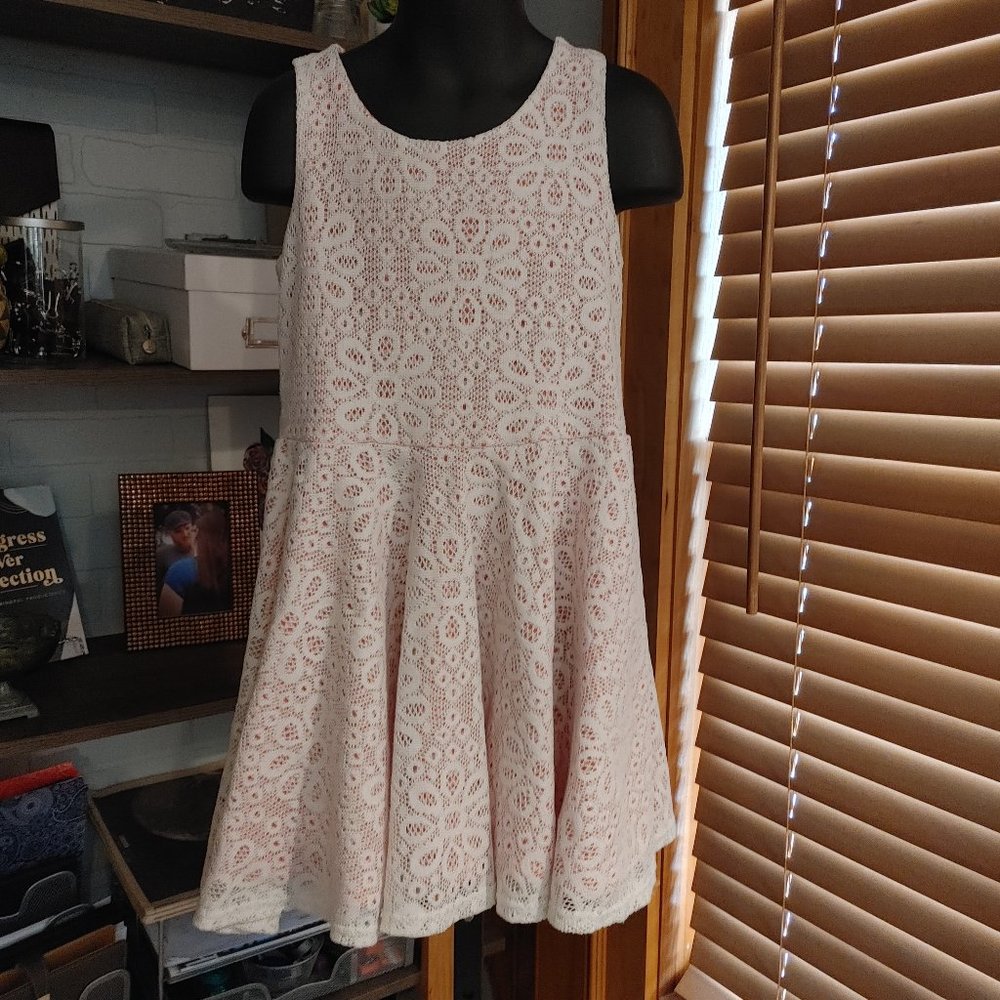 .Lily Bleu White Lace Swing Dress